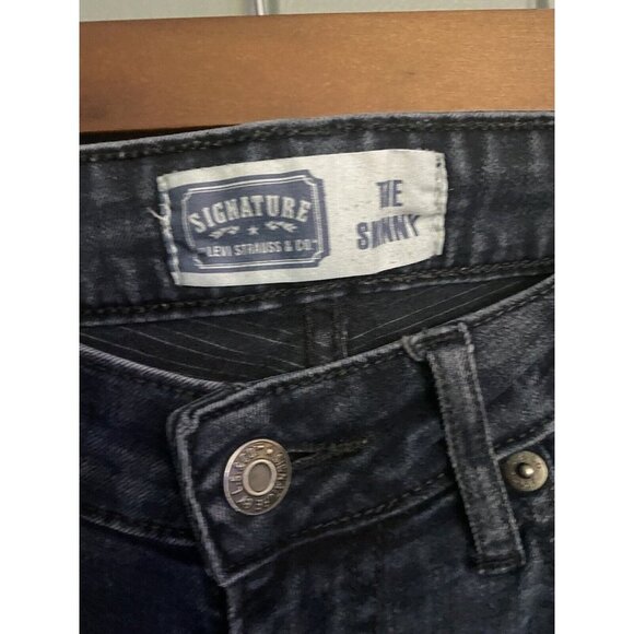 Levi's Signature Skinny Jeans Stretch Low Rise Size 4 Medium Women Dark Wash - Picture 3 of 11